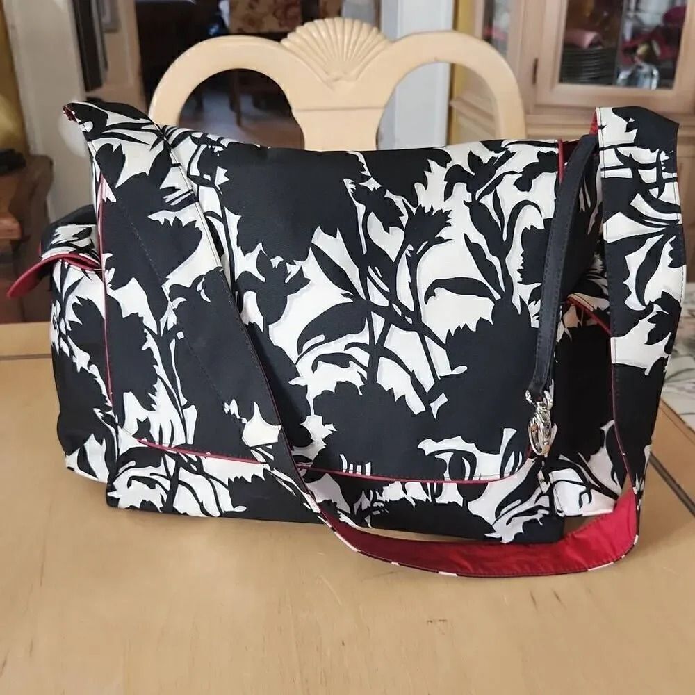 OIOI Australian nylon black,whiteโandโredโfloralโdiaper/messengerโbag